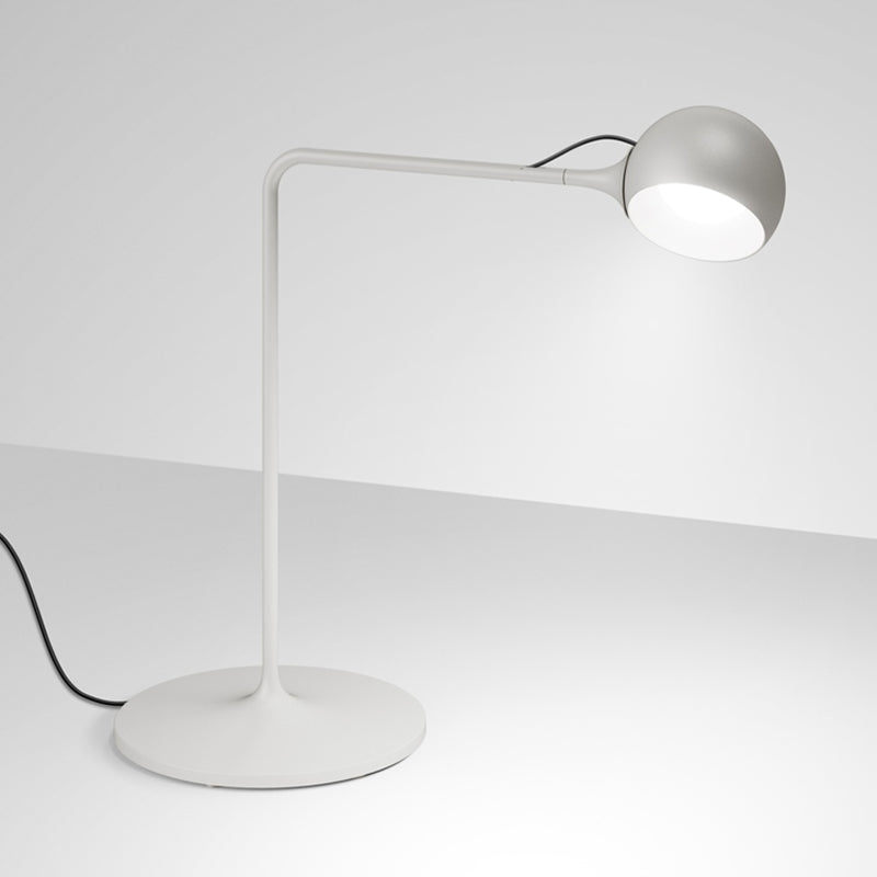 IXA TABLE H424mm