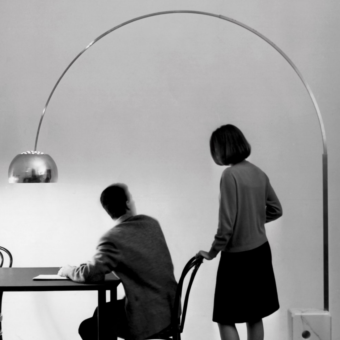 【P10倍】ARCO 白熱電球モデル フロアランプ｜FLOS