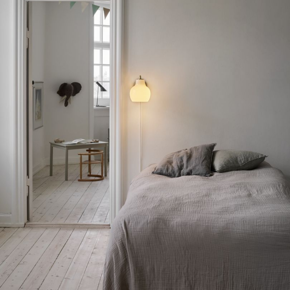 VLリングクラウン ウォール 1灯 | ルイスポールセン