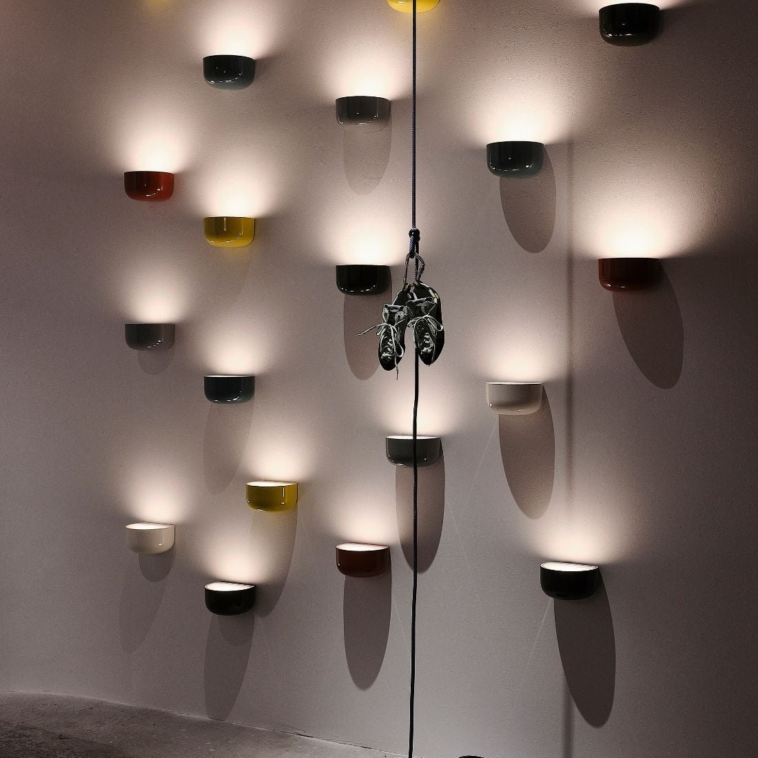 【P10倍】BELLHOP WALL UP ベルホップ ウォールアップ｜FLOS（フロス）