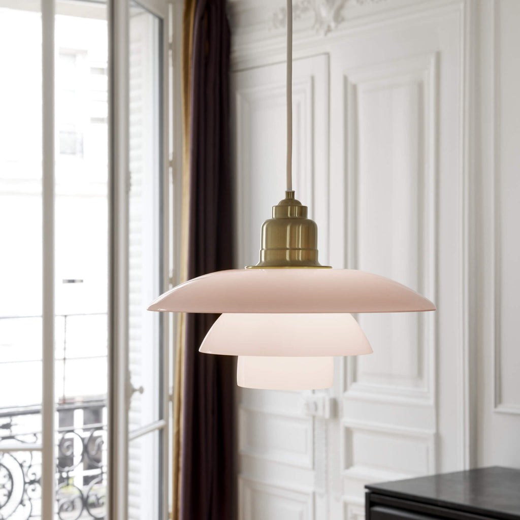 PH 3½-3 Glass Pendant Pale Rose ペンダントライト｜Louis Poulsen