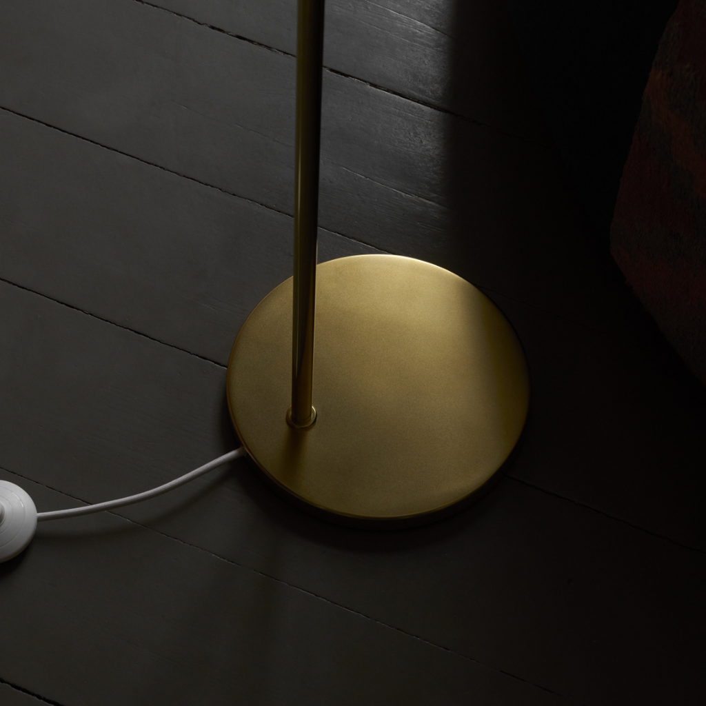 VL Ring Crown フロアランプ | Louis Poulsen